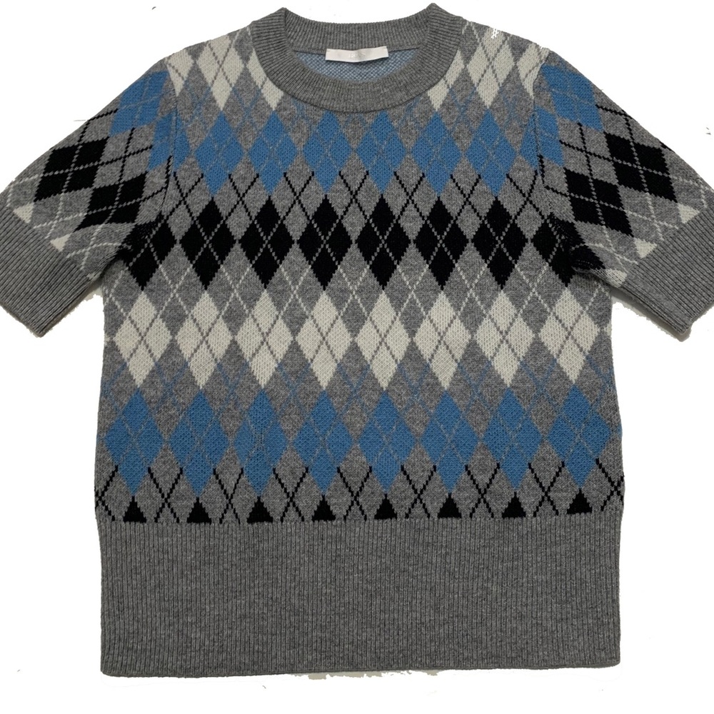 XS / Hugo Boss Flinda Short Sleeve Wool Blend
Sweater